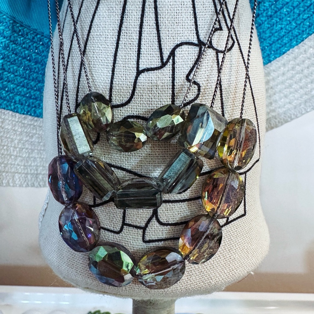 Kenneth Cole Iridescent Black and Blue Necklace - Picture 4 of 5